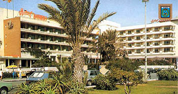 Hotel Bayren. Gandia, Valencia, 1958. Arq. Luis Gay / Bayren Hotel in Gandia, Valencia, 1958, Arch. Luis Gay