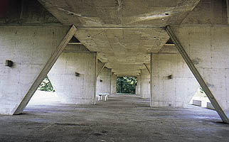 Firminy Vert. Le Corbusier, planta baja de la Unidad de habitación/Firminy Vert. Le Corbusier, Unité d'Habitation. Ground floor